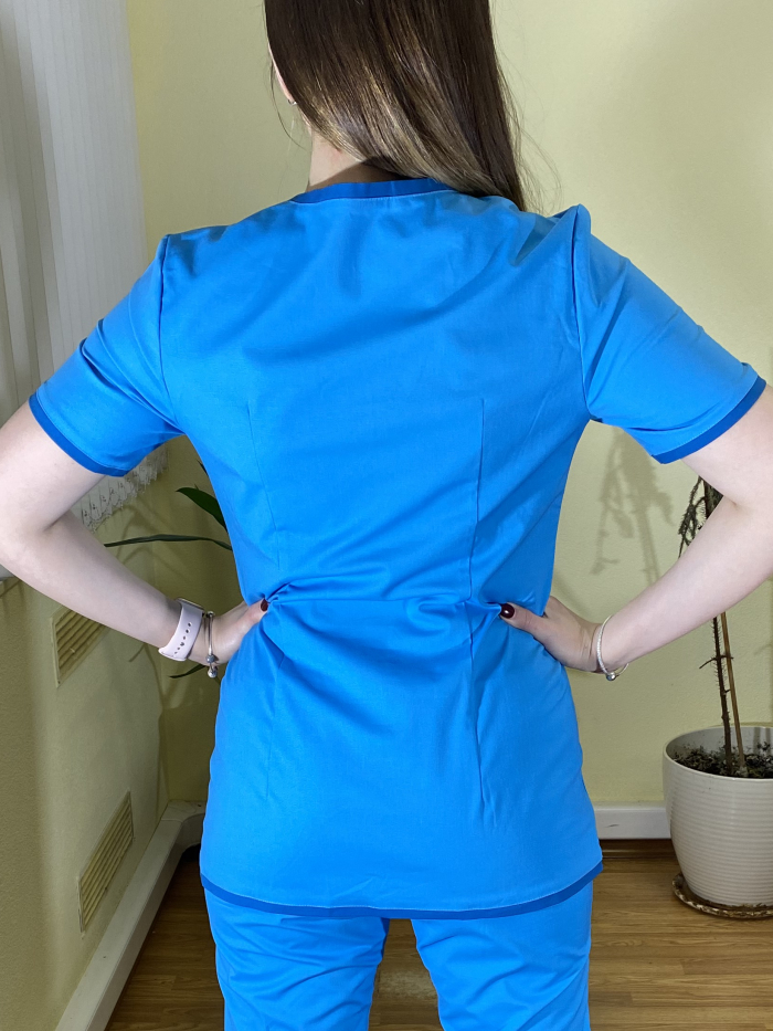 голубой медицинский топ, женский медицинский костюм голубой, голубой костюм женский медицинский