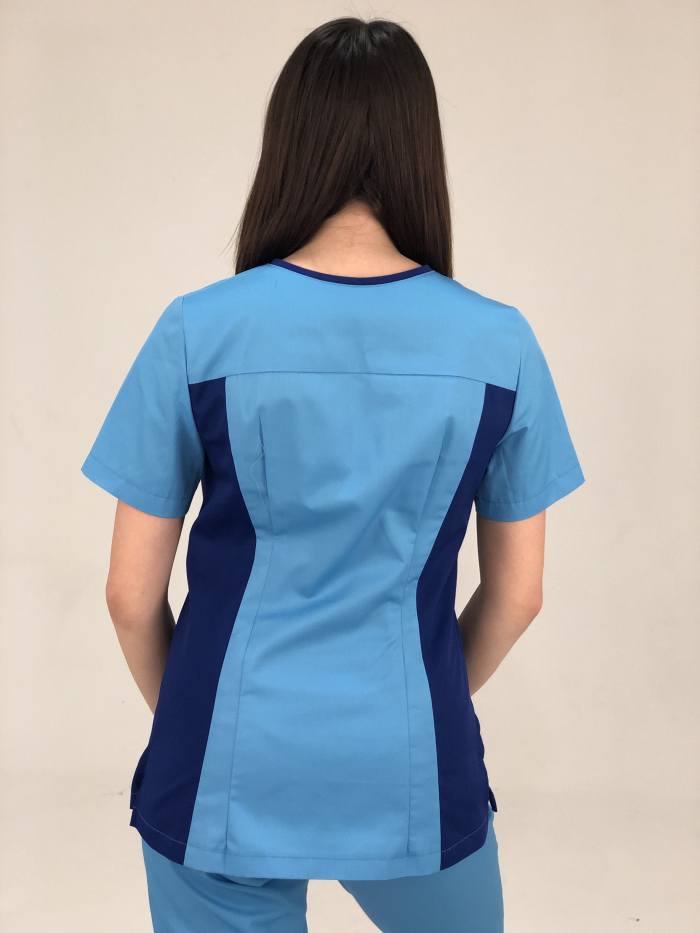 медицинская блузка голубая с синими вставками, хирургичка голубая, медицинский топ, медицинская футболка голубая